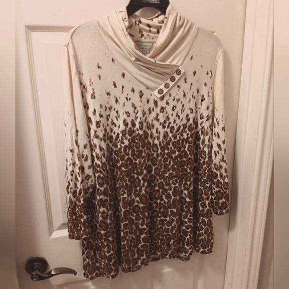 Multiples Tops - Womens Multiples Stretchy Comfy Long Sleeve Cheetah Print Button Detail XL